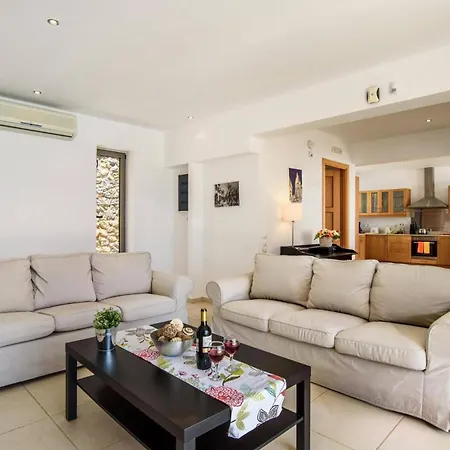 Anastasia Rodos By Willa *